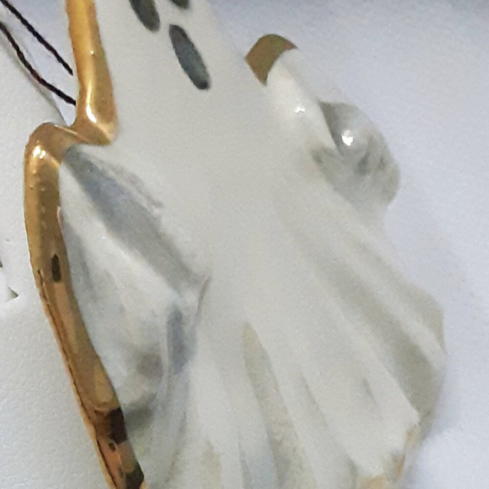 NEW Collectable Prosperity 22kt gold trimmed ceramic ghost pin - Picture 2 of 12